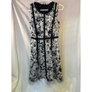 Talbots Black and White Floral Dress Size‎ 6P